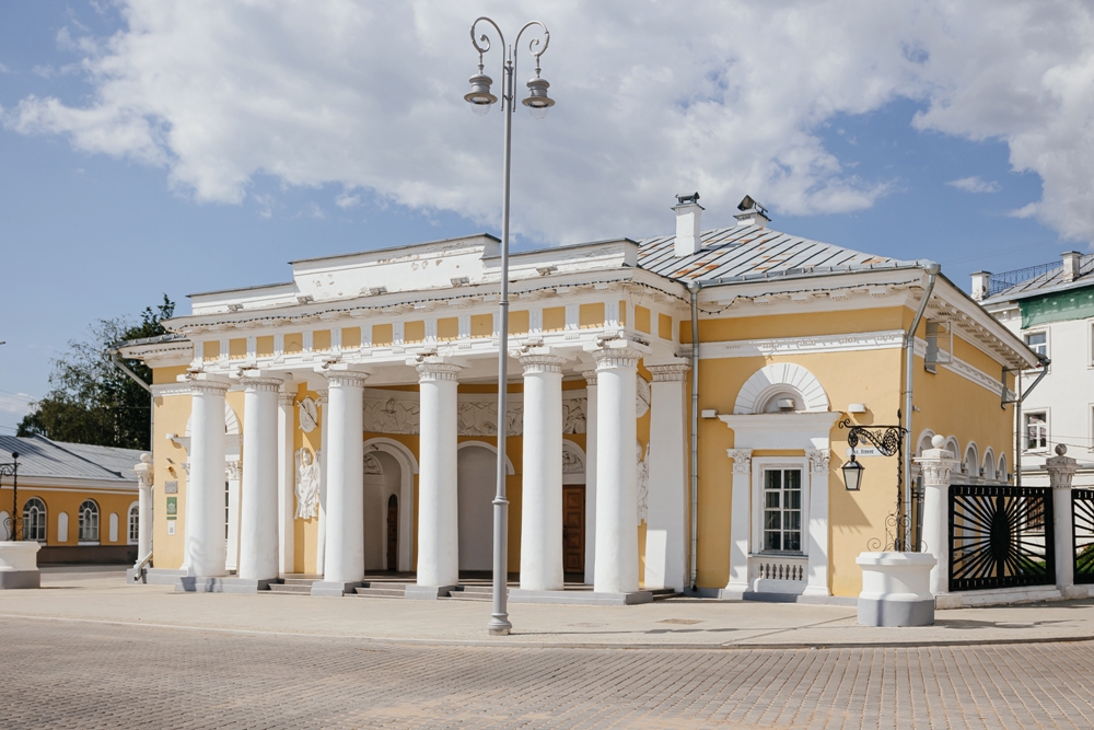 Здание Гауптвахты Костромского музея-заповедника