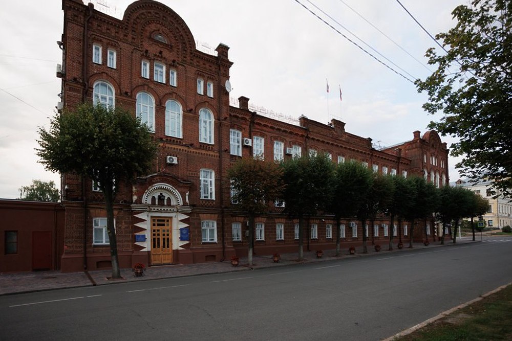 Здание Епархиального женского училища