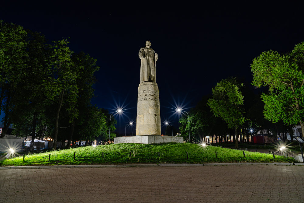 Памятник Ивану Сусанину