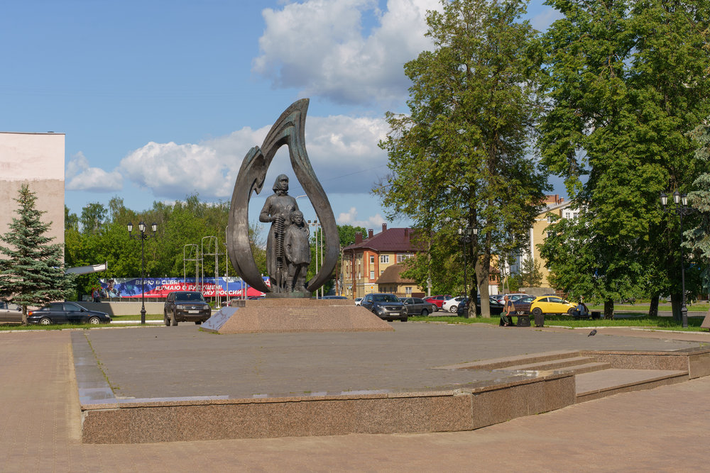 Памятник Труженикам тыла