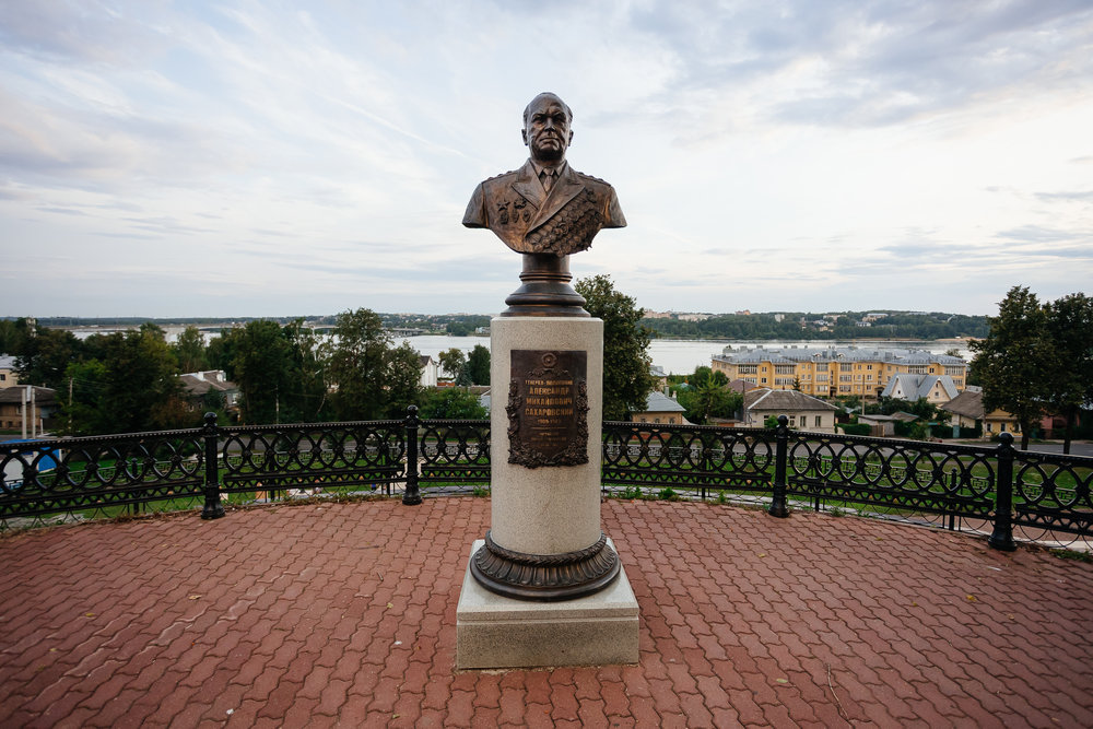 Аллея героев
